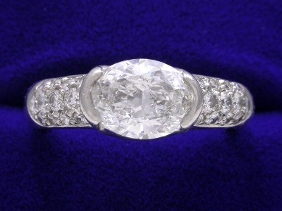 Special Offer: Oval Cut 1.54 E SI1 Diamond Ring