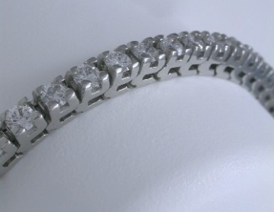 diamond tennis bracelet