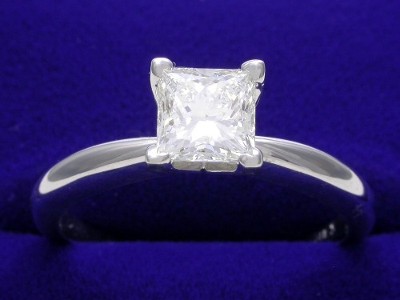 Princess Cut Diamond Ring: 0.91 carat in 14-Karat White-Gold Solitaire ...
